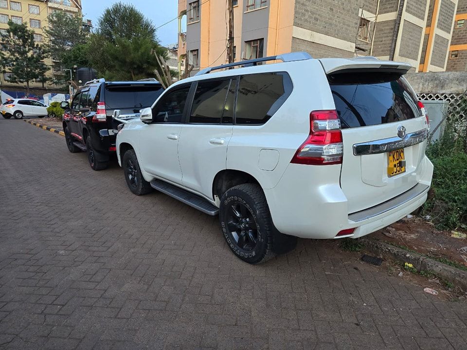 self drive Kenya tours