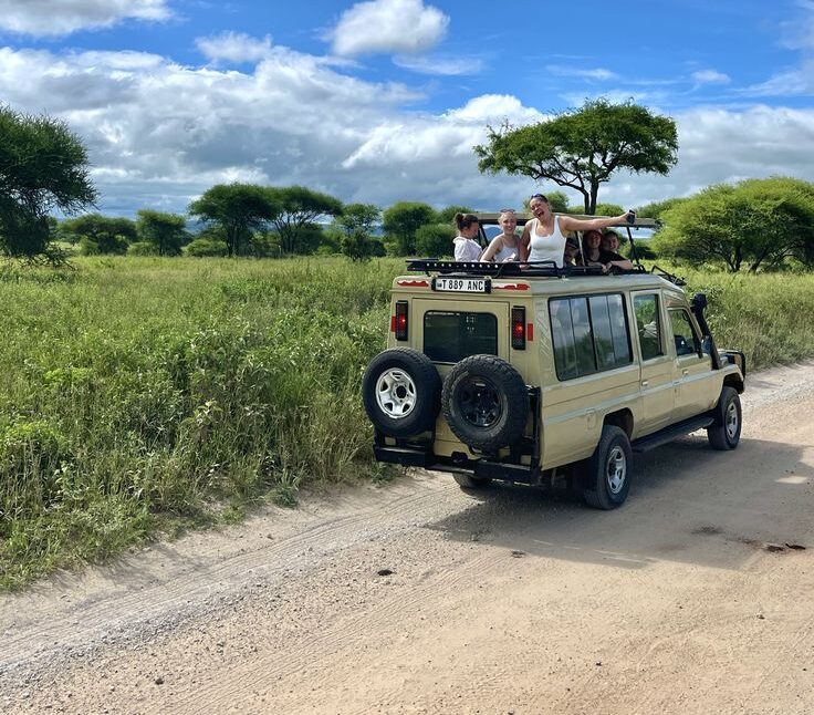 4x4 Car Rental Kenya with driver