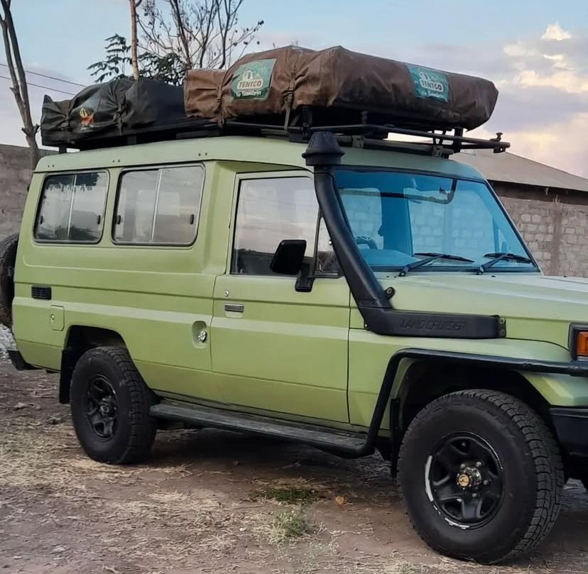 4x4 Kenya car rental with driver