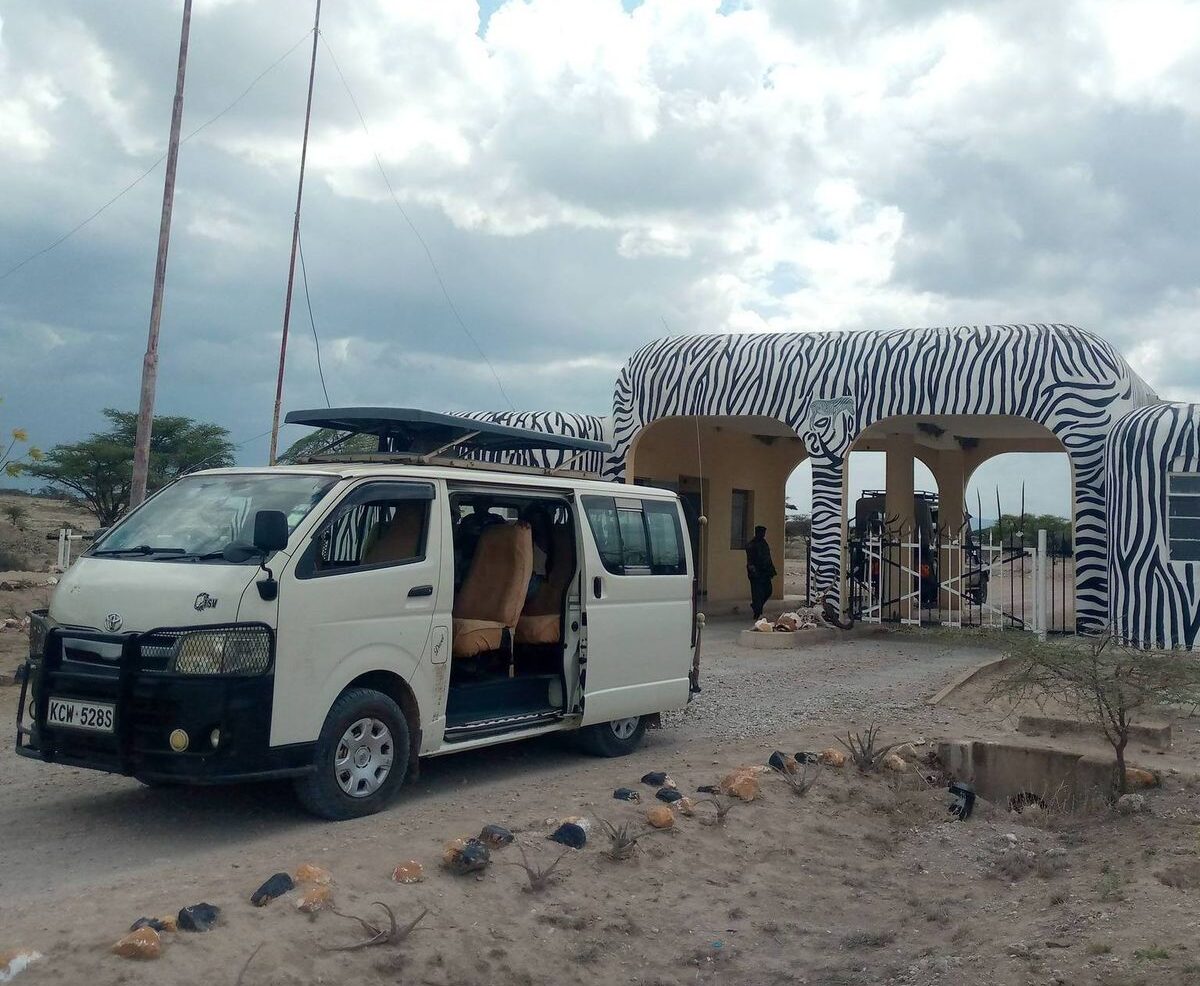 4x4 Car Rental Kenya with driver - Safari van